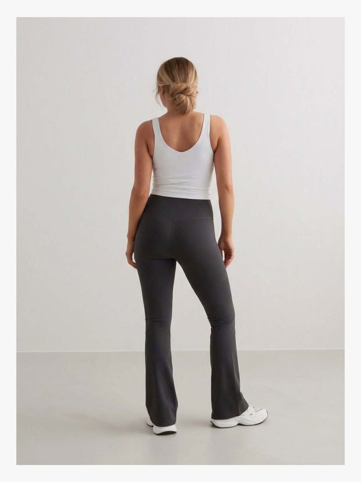 23100142-073-4802_2.jpg