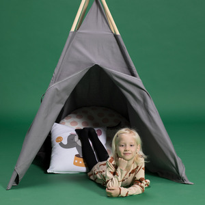 ida_6år_tält2.jpg