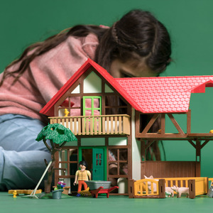 emilia-6år_playmobil.jpg